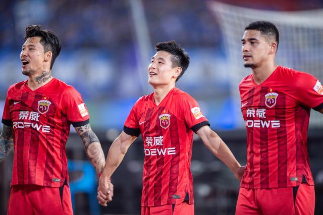 九游娱乐平台-海港领先8分错失夺冠夜 下轮主场擒国安即拿第2冠